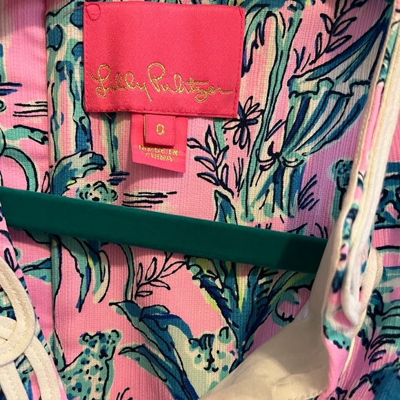 Lilly Pulitzer Gabby Shift in Out of Office - Picture 3 of 4